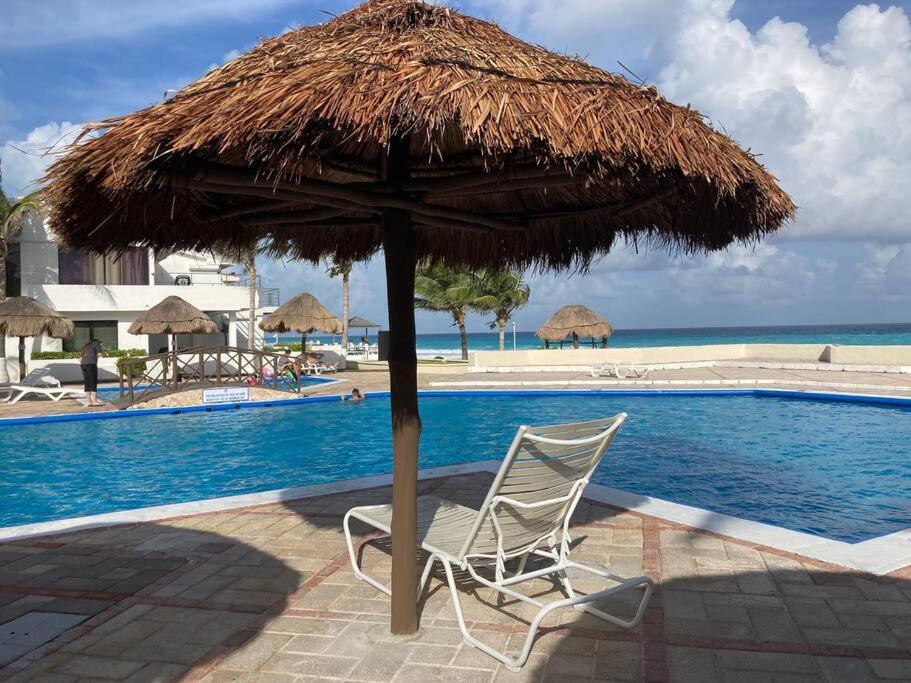 Cancun Oceanfront, Entire Apartment Esterno foto