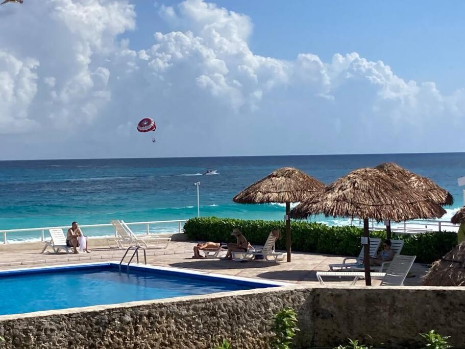 Cancun Oceanfront, Entire Apartment Esterno foto