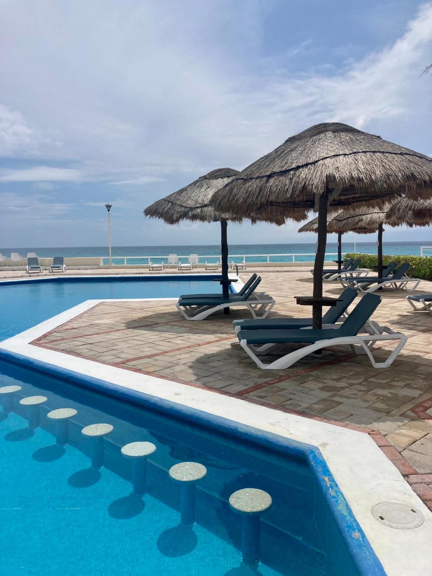 Cancun Oceanfront, Entire Apartment Esterno foto